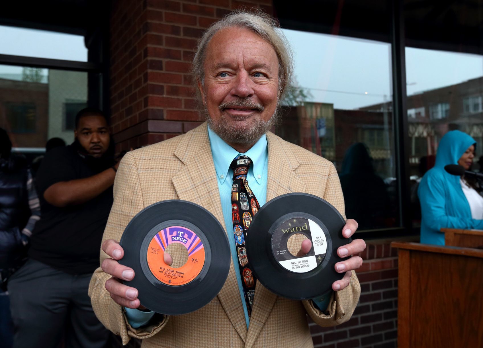 Isley Brothers get star on St. Louis Walk of Fame in the Loop